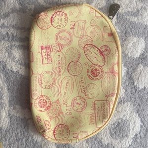 This lightweight, Ipsy pouch is perfect for makeup or jewelry for traveling!